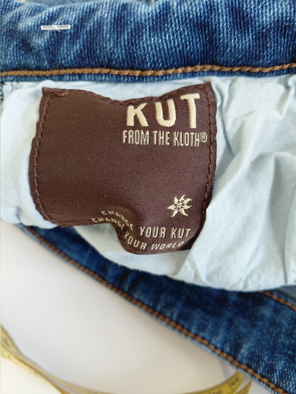 kut From The Kloth- Women's 20W Blue Denim Boyfriend Short. Stretch - Picture 10 of 10